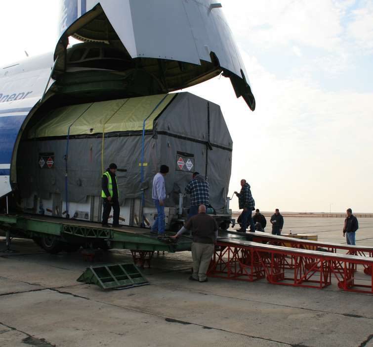Project cargo, loading of oversized equipment